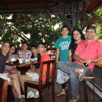 Tree top restaurant Jaco beach